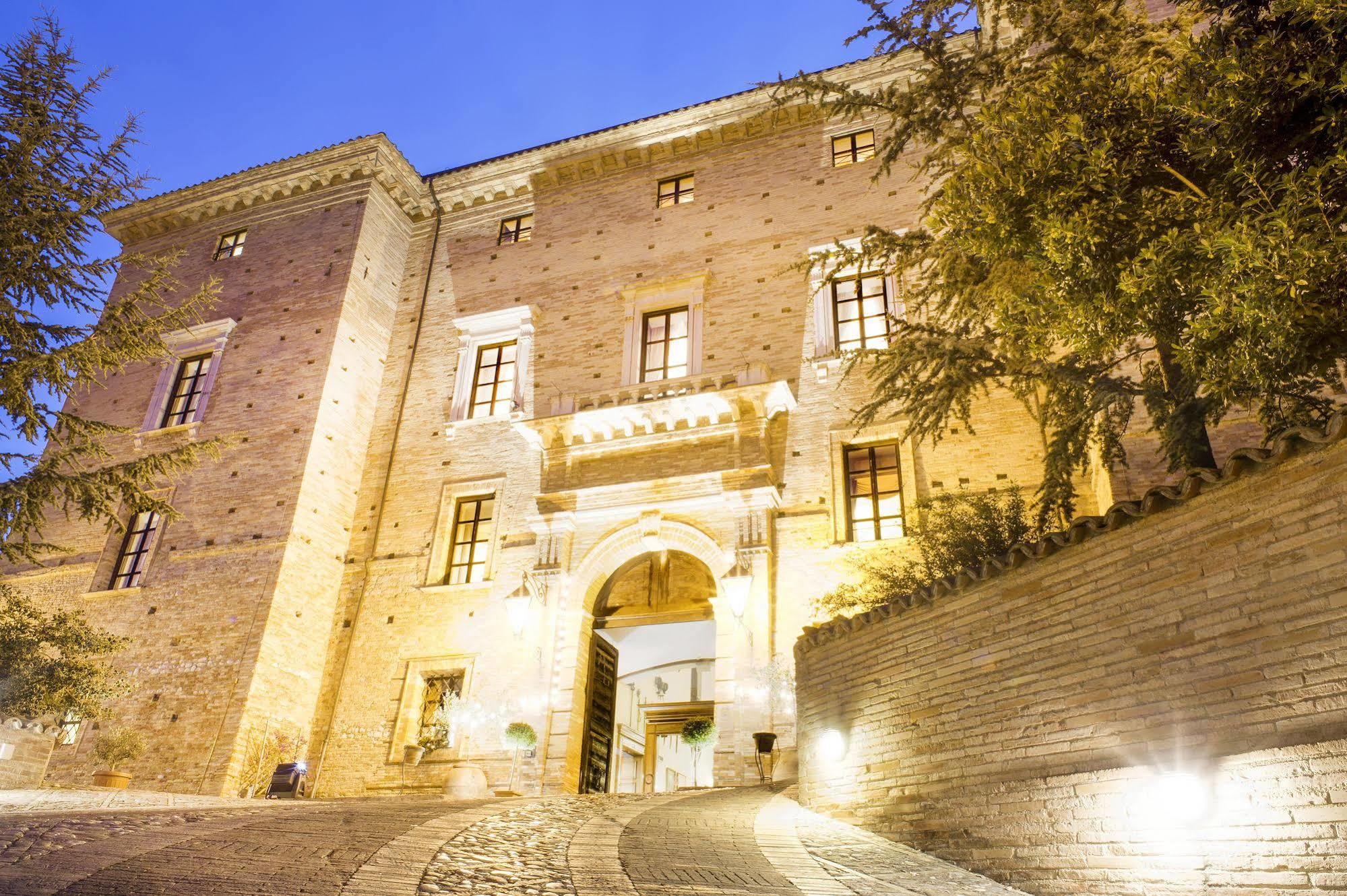 Hotel Castello Chiola Dimora Storica Loreto Aprutino Exteriér fotografie